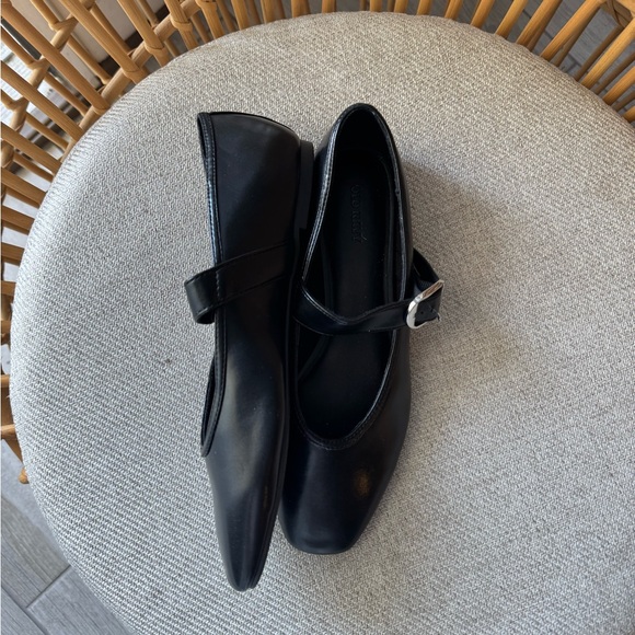 NWOT Black Mary Jane Flats - Picture 4 of 7